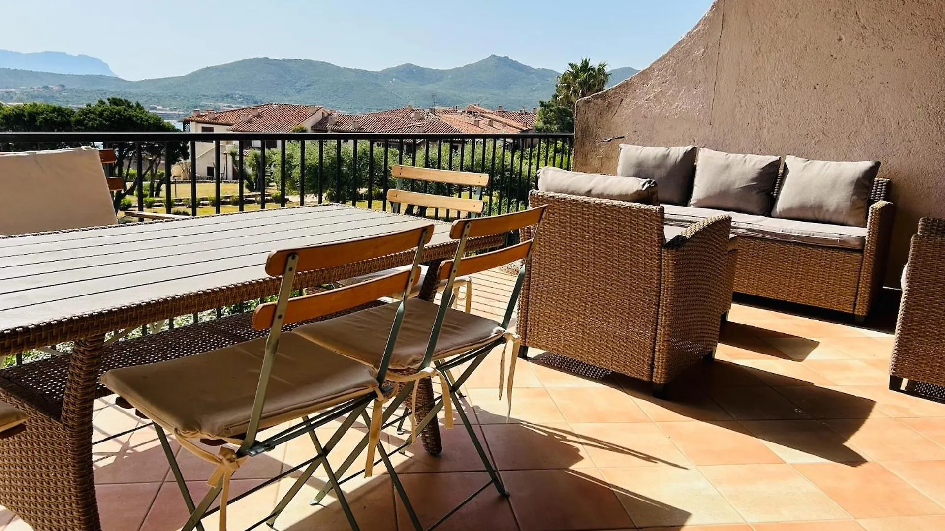 Ladunia Residence Porto Rotondo - Terrace, Swimming Pool, Sea View