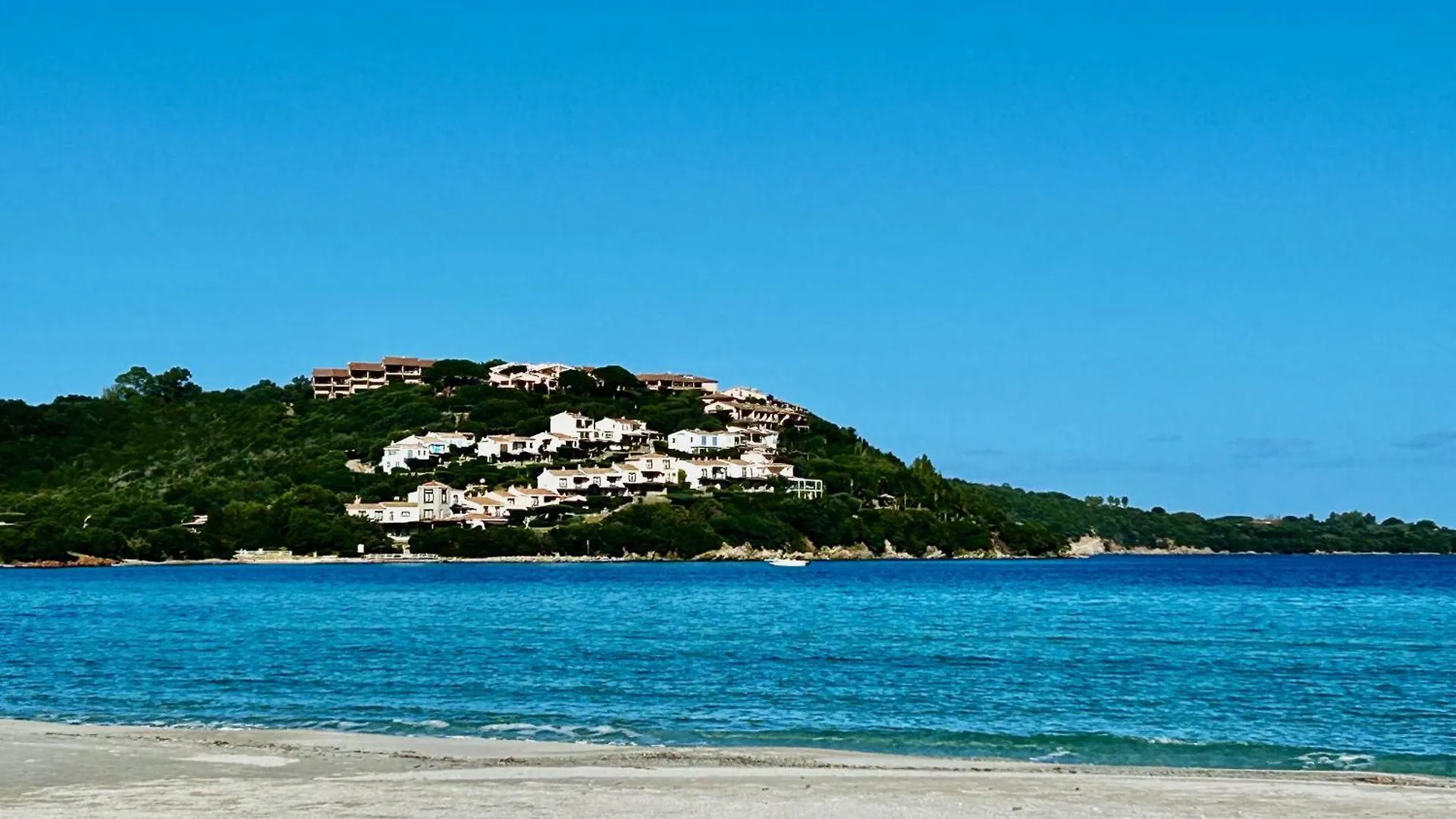 Ladunia Residence Porto Rotondo - Terrace, Swimming Pool, Sea View 0*,  Italy